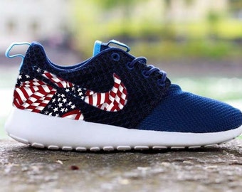 navy roshe runs