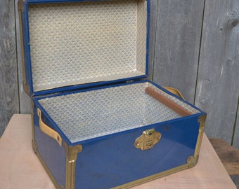 Vintage Blue Train Case/Doll Trunk