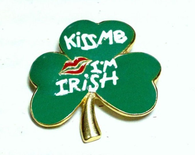 FREE SHIPPING Kiss Me I'm Irish shamrock brooch in white on green enamel with red lips SFJ signed