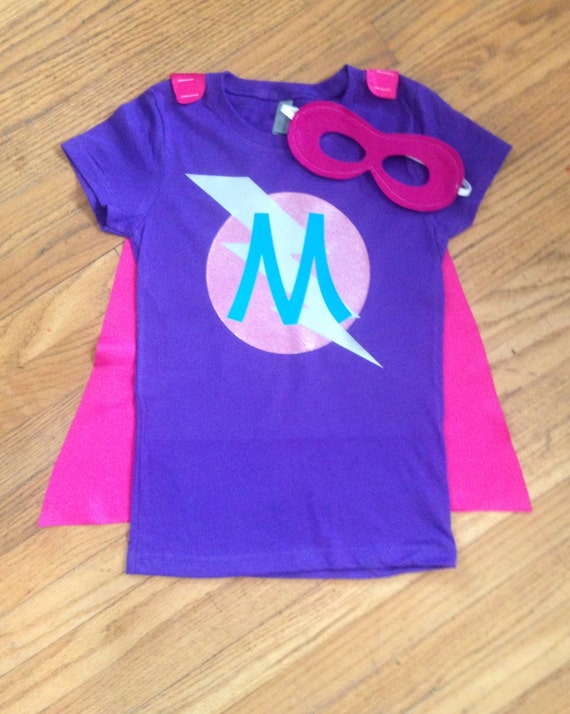 Superhero cape shirts Make a bold statement with our Super Hero Capes T-Shirts, or choose from our wide variety of expressive graphic tees for any season, interest or occasion. Whether you want a sarcastic t-shirt or a geeky t-shirt to embrace your inner nerd, CafePress has the tee you're looking for. If you'd rather.