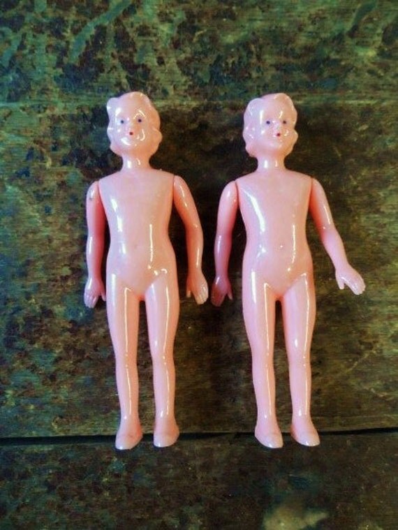 2 Plastic Craft Dolls with Moveable Arms & Flat Standing Feet