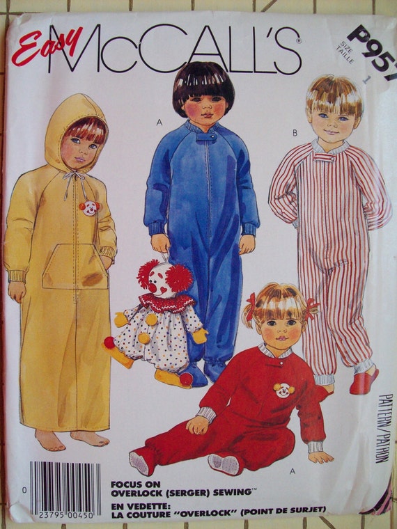 Easy McCall's P957. Size 1. Toddlers' Robe, Pajamas, Bag and Applique. Pattern is uncut and factory folded.