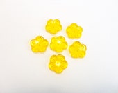6 x Czech Glass Beads, Druk Flower Beads, Yellow Flower Beads, Yellow Glass Beads, Yellow Czech Beads FLW0001