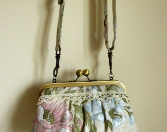 Shabby Chic Fabric Small Kiss Frame Bag / Upcycled Floral and Bird ...