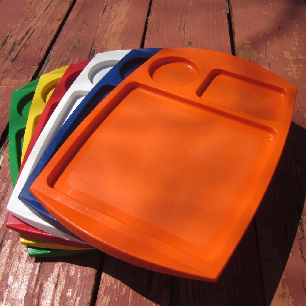 Six Vintage Plastic Lunch Trays 1960s Fremware by SimplySuzula