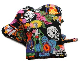 Handmade Oven Mitts Set of 2 Day of the Dead Black BBQ Mitts