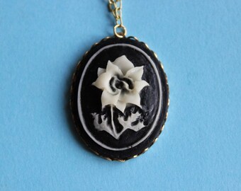 Vintage Black Flower Cameo Necklace