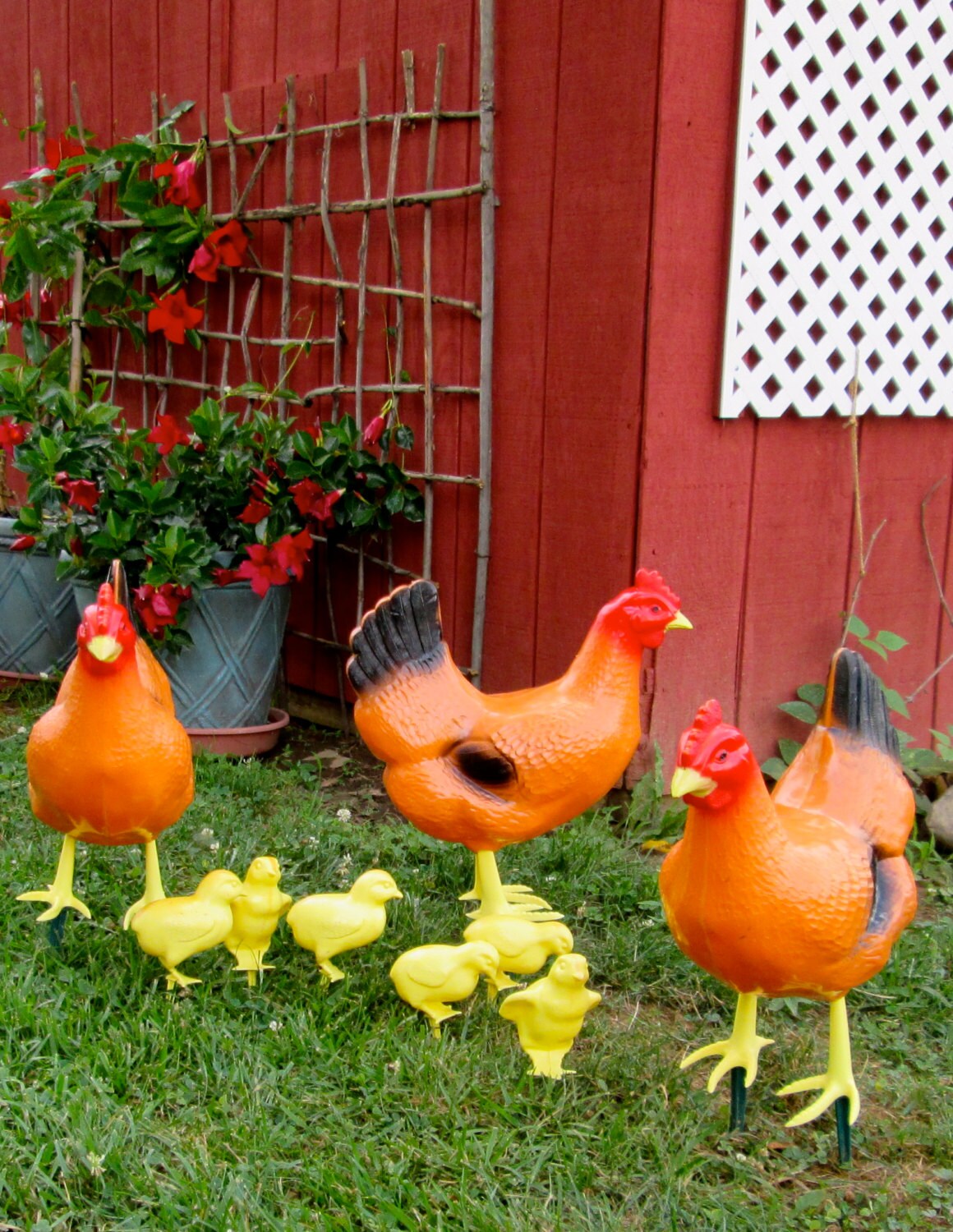 FUNNY FARM Chickens and Chicks Lawn Ornaments Set / Vintage