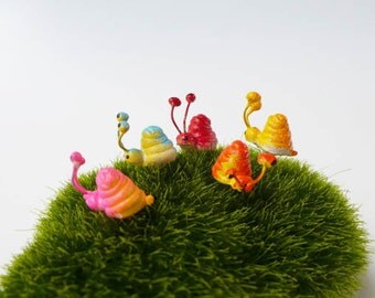 5 Little Snail/ Snail Terrarium/ Miniature Snail/ Snail Terrarium Accessories/ Tiny Snail/ Fairy Garden