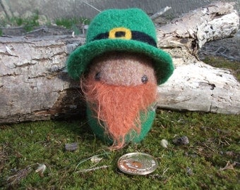 Leprechaun plush toy, leprechaun doll, hand knit and felted stuffed leprechaun, amigurumi leprechaun toy, made to order