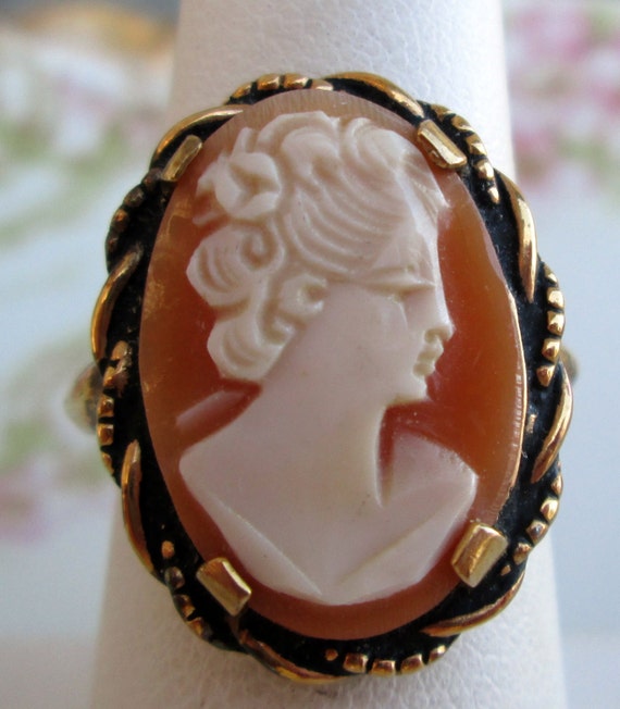 Antique Real Carved shell cameo Ring 10K gold filled