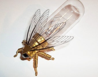 Save the Bees - Steampunk brooch - Large Bee Lightbulb Brooch - Unique Steampunk Steam Punk Clockwork Jewelry
