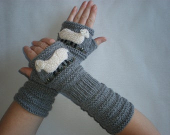 Hand-knitted medium grey wrist warmers with hand needlecrafted sheep, holiday gift,Winter accessories - Pure wool mittens - gift ideas