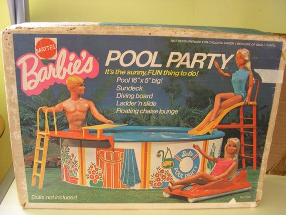 Vintage Mattel Barbie Swimming Pool in Original Box 1973