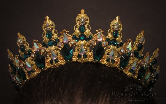 Queen Tiara in Emerald and Gold