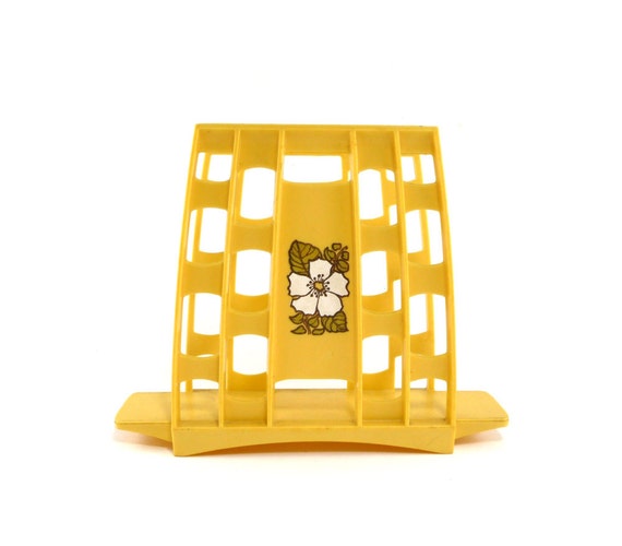 Vintage yellow napkin holder by Reconstitutions on Etsy