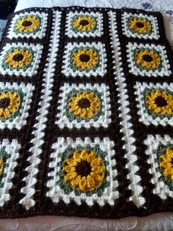 Items similar to Sunflower Afghan on Etsy