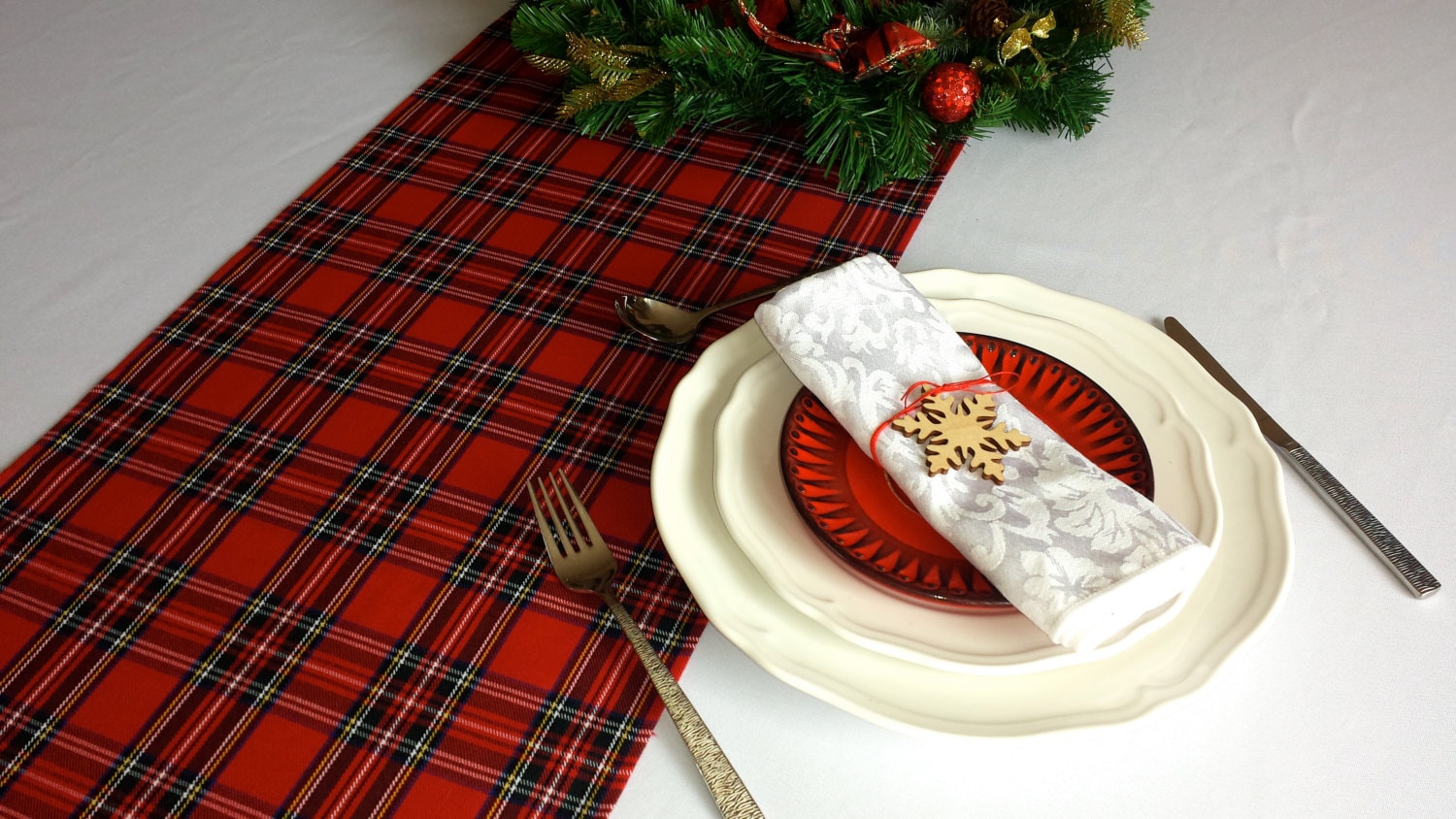 Christmas table runner plaid tartan check red black