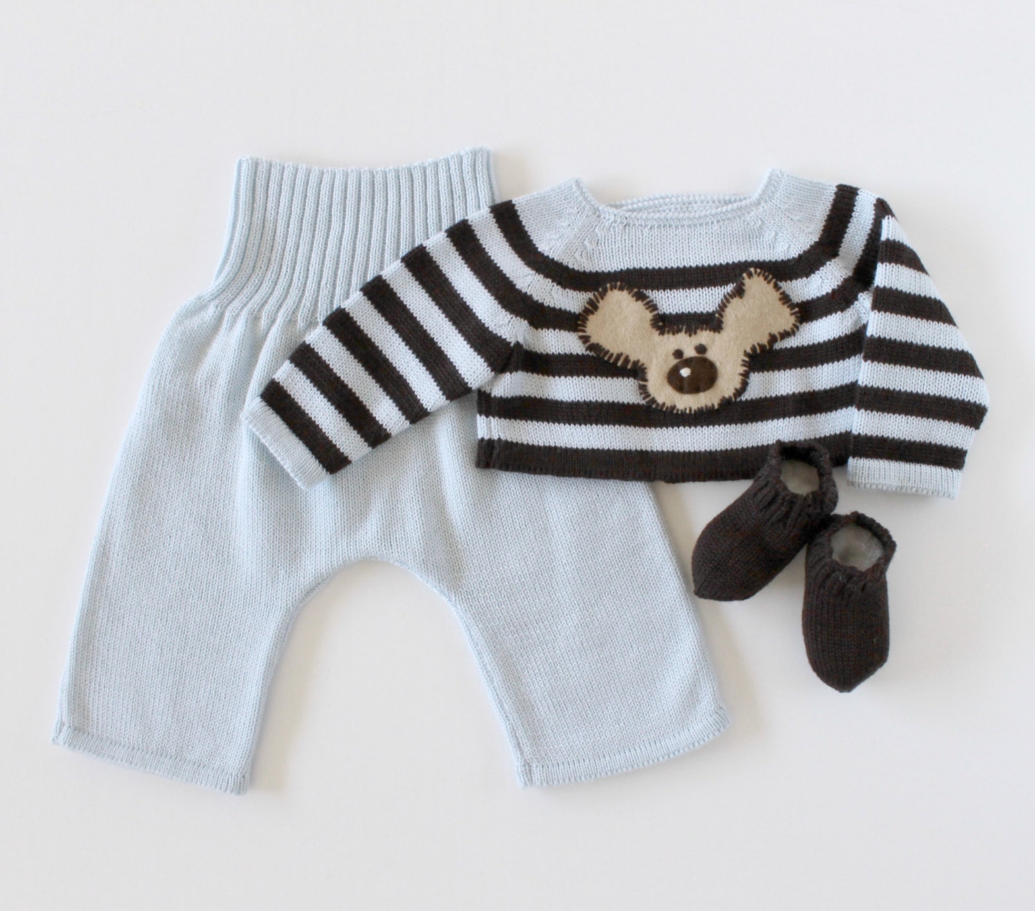 Knitted baby set. Striped sweater pants and socks. by tenderblue