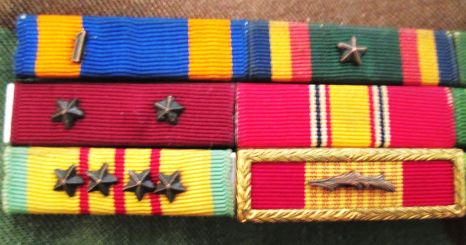 Viet Nam Era Navy Rack Of 9 Service Ribbons G 284