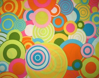 Robert Kaufman Another Iota bright circles 1 yard 28" X 44"