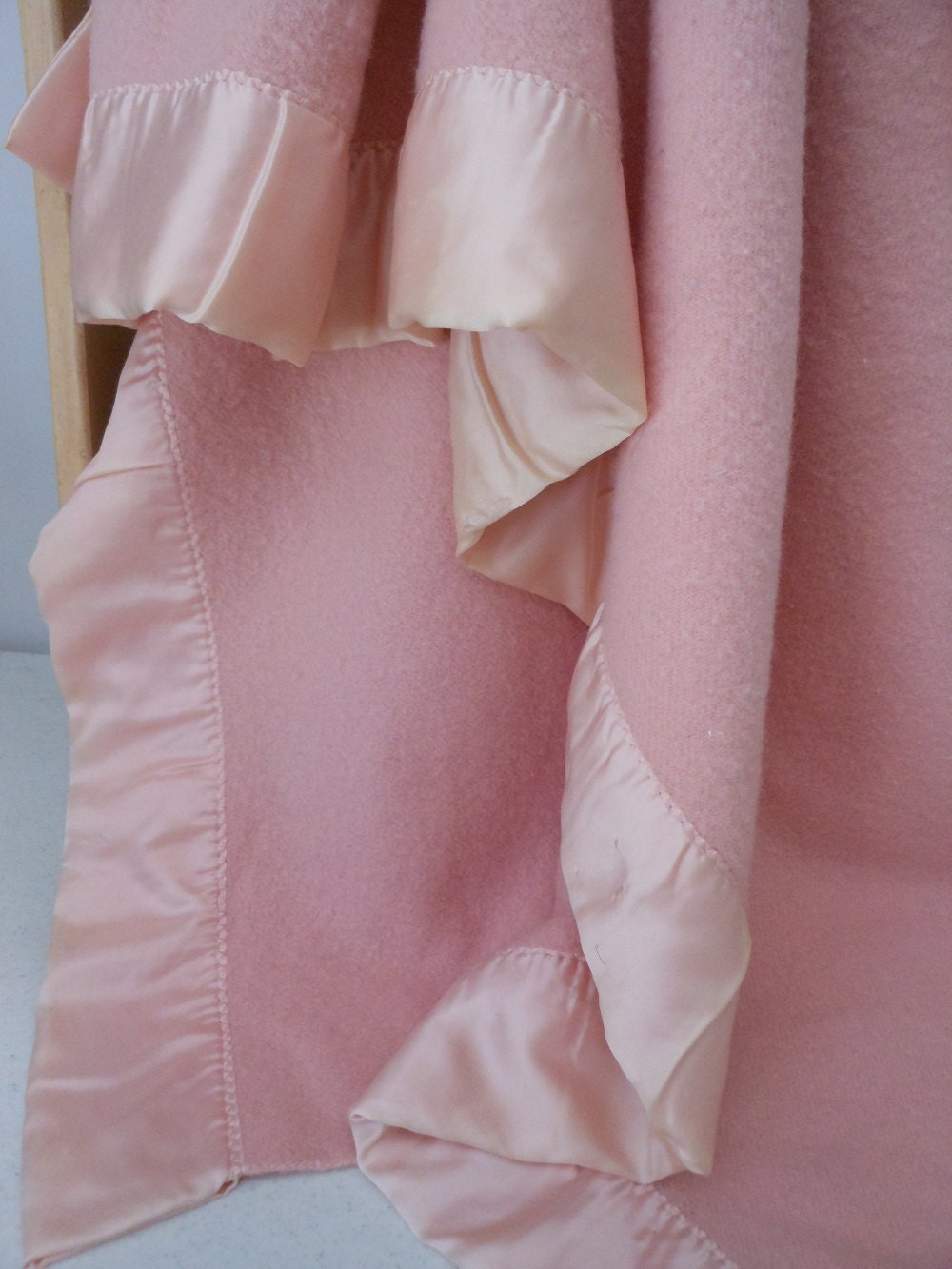 Pink Wool Blanket KENWOOD Wide Satin Binding