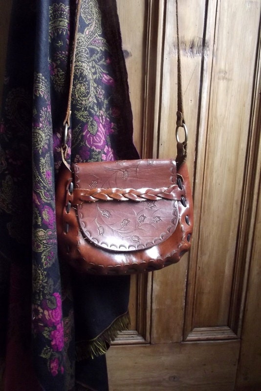 Vintage bags / accessories / womens saddle bag / brown tooled leather ...