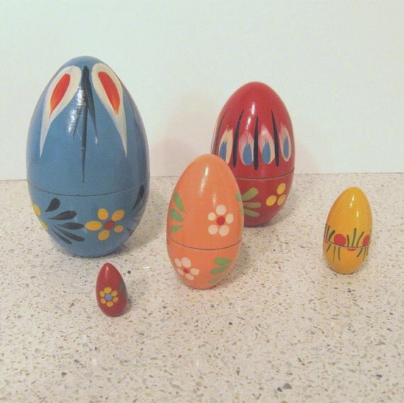 Wooden Nesting Eggs Vintage Hand Painted Polish