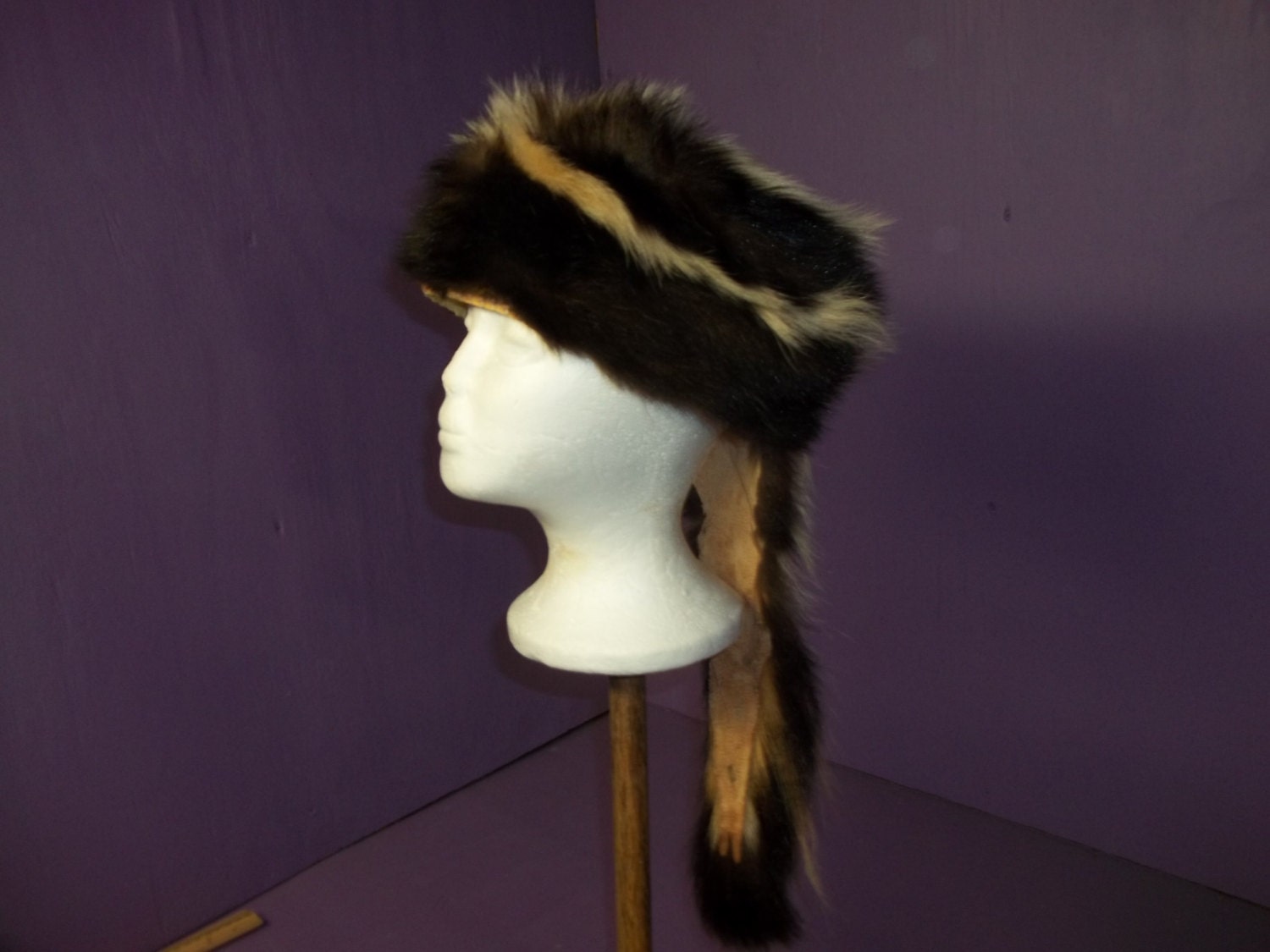 Real skunk tanned taxidermy fur hide skin pelt Hat mountain