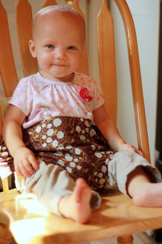 travel high chair, this portable highchair is reversable brown vine