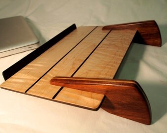Laptop Stand! Ergonomic and Portable