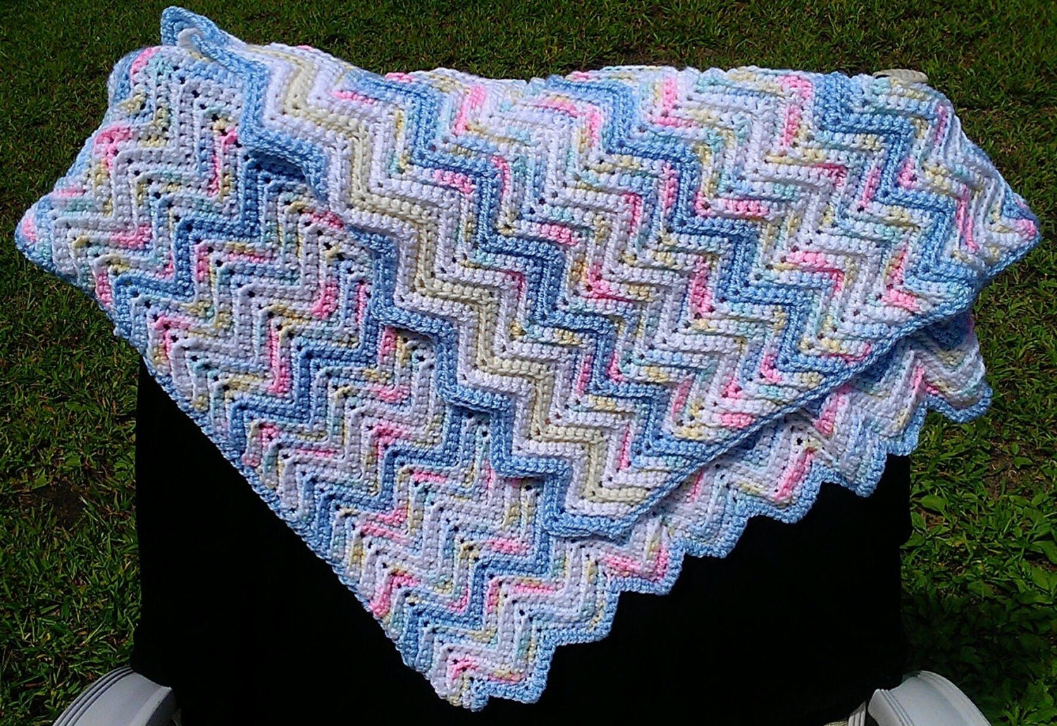 Baby Blanket Crochet Zig Zag Blue White Pink Yellow Green