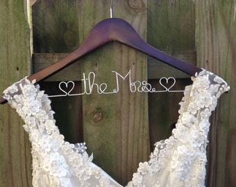 Bridal Dress Hanger, Wedding Hanger, Bride Hanger, Bridal Shower Gift, Wedding Hanger, Last Name Hanger, Mrs Hanger, Personalized Wedding