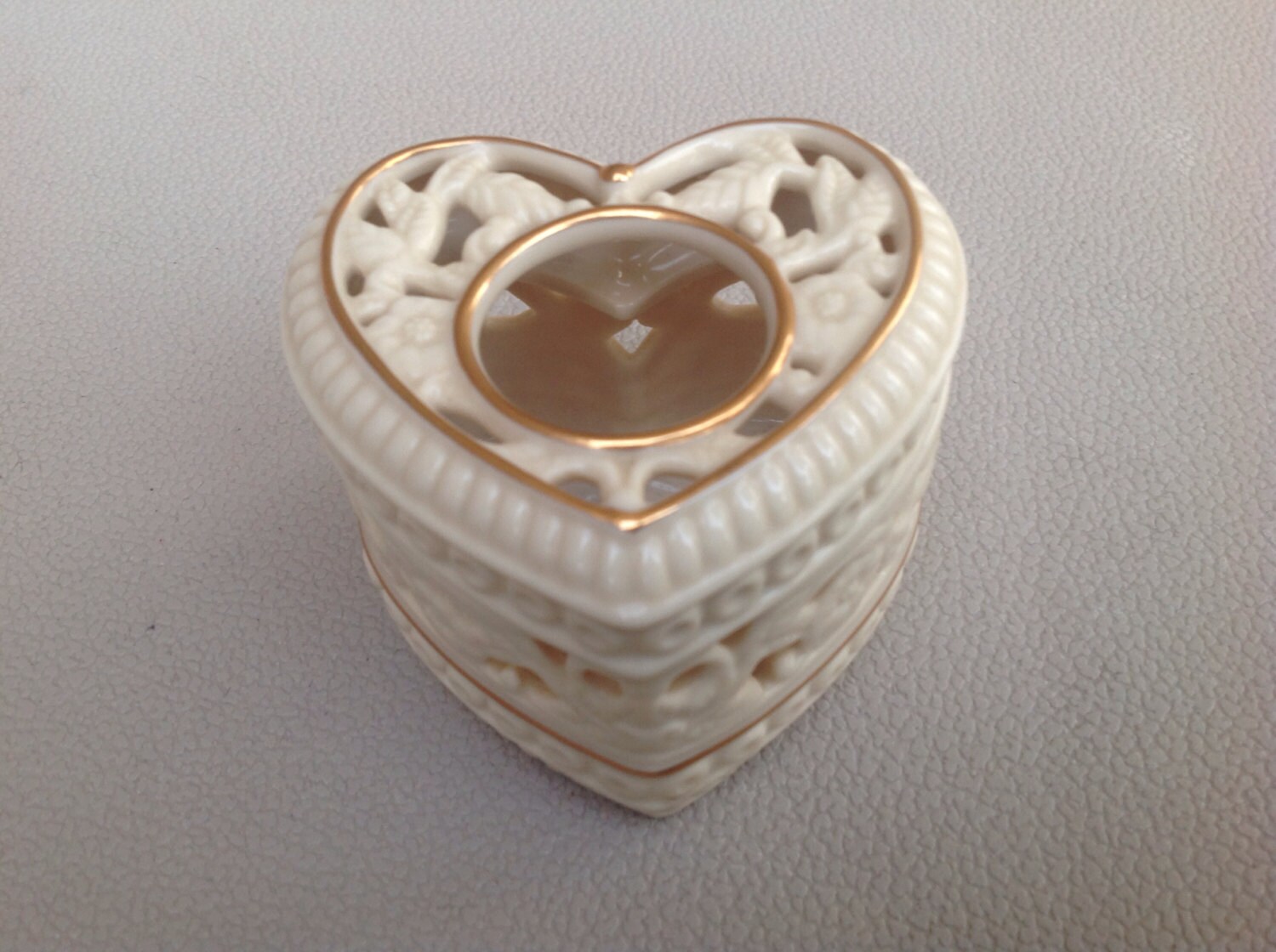 Vintage Partylite Candle Holder Retired Ivory Heart