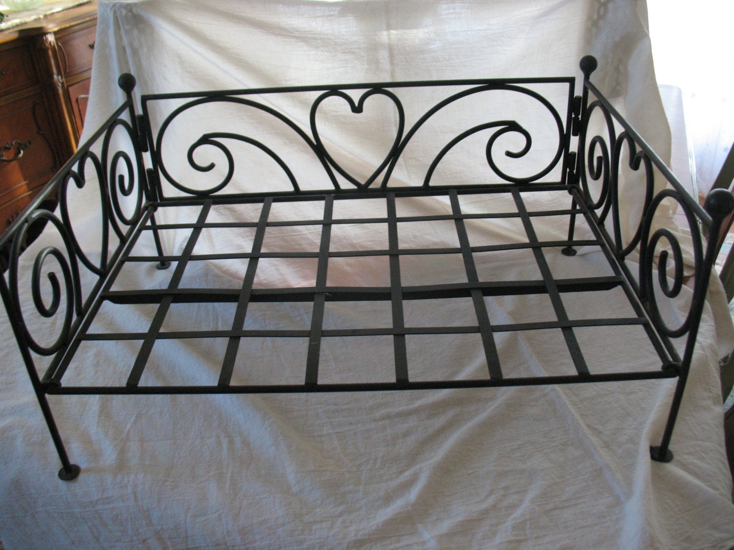 Cute Wrought Iron Dog Bed Frame with Scrolls and Hearts