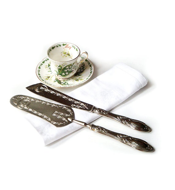  Vintage  Set  Cake  Server and Cake  Knife  Wedding  Cutlery