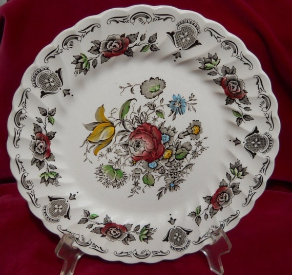 Bouquet pattern made by Myott/Staffordshire by retroreuseetsy