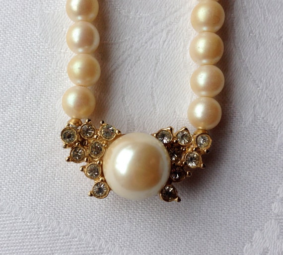 Vintage Richelieu Pearl Necklace with by WhiteElephantGirl on Etsy