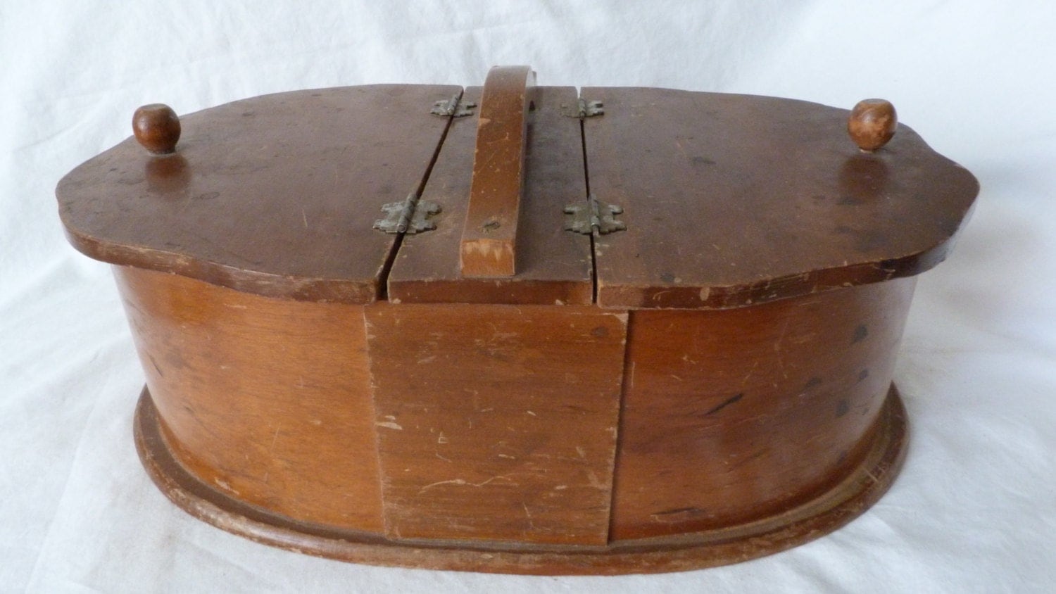 Vintage Oval Wood Sewing Box Shaker Style Sewing by ThingsofOld