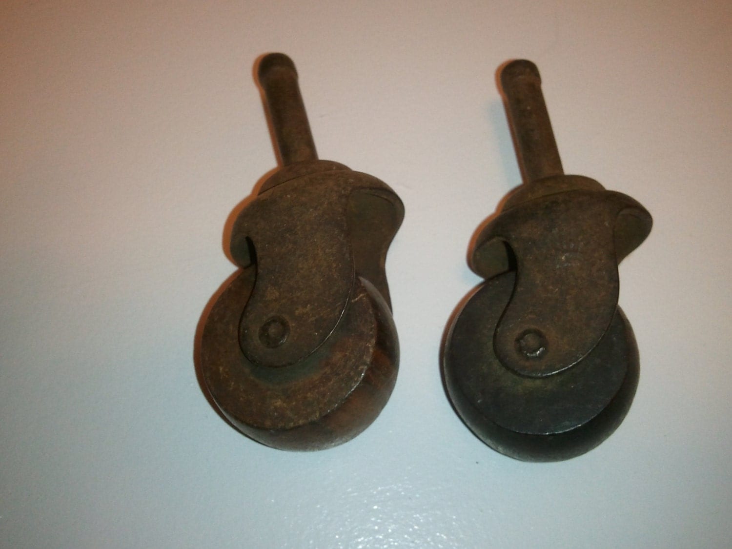 Antique, Furniture Casters, Wood, Wheels with Bearings Haute Juice