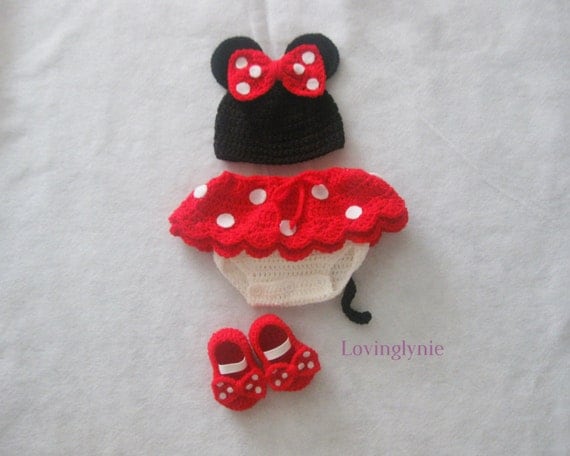 Minnie Mouse set / diaper cover / baby shower gift / baby gift / minne mouse