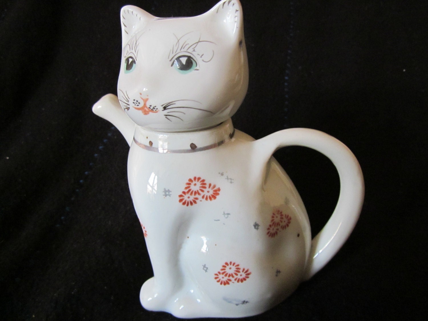 Vintage Chinese Lucky Cat Teapot Miniature Collectable