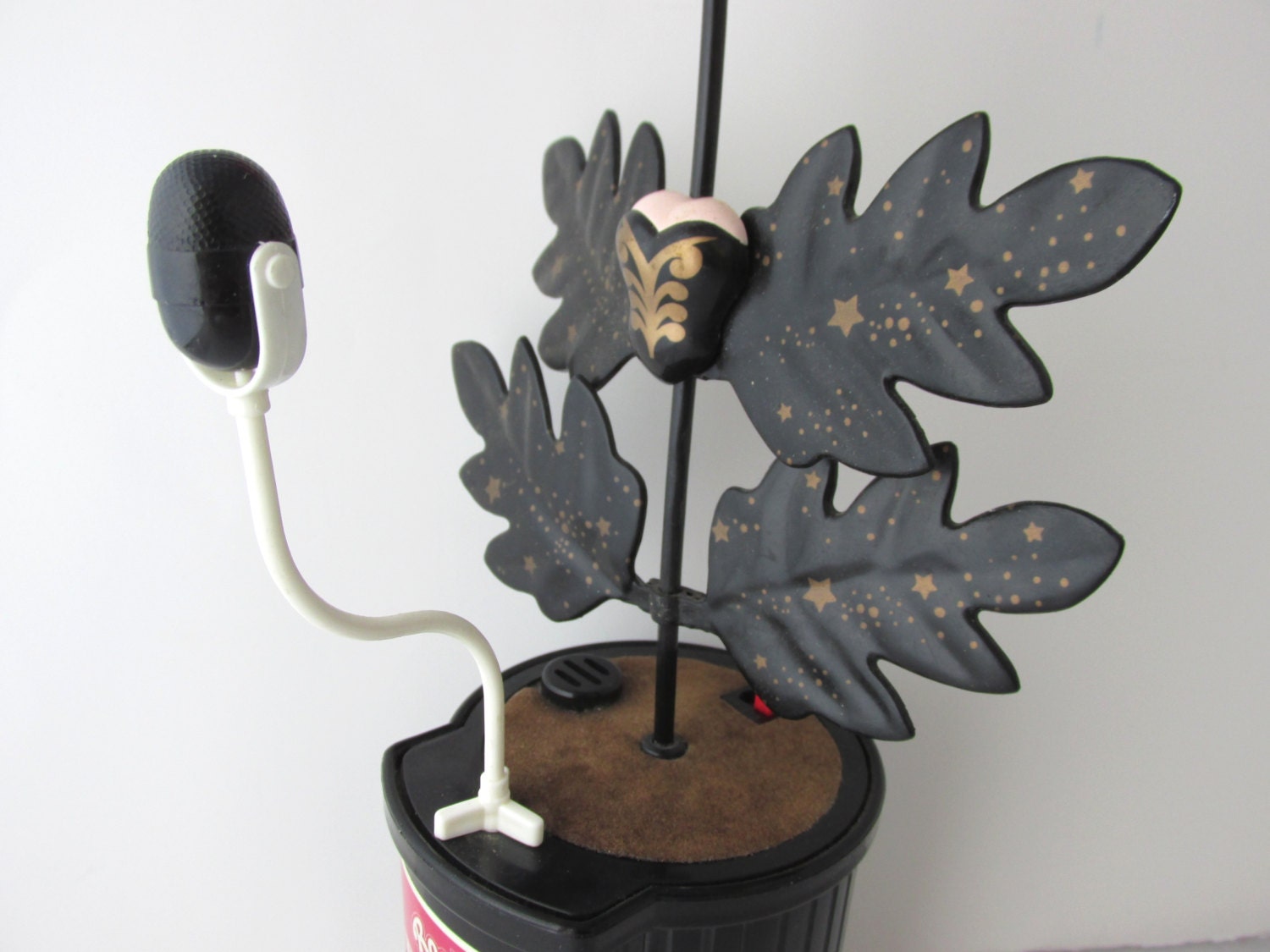 Takara Rockin' Flappers Dancing Flower Novelty Battery