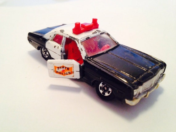 Voiture Miniature Tomica - Dodge Coronet Custom Police - échelle 1:64 - Diecast - Occasion - Très Belle