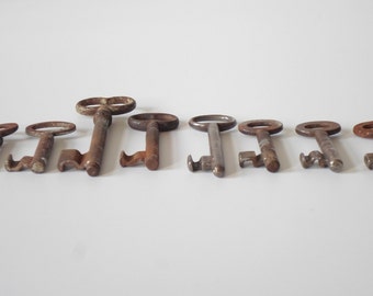 Antique keys collection, antique skeleton keys, antique key set, warded lock keys