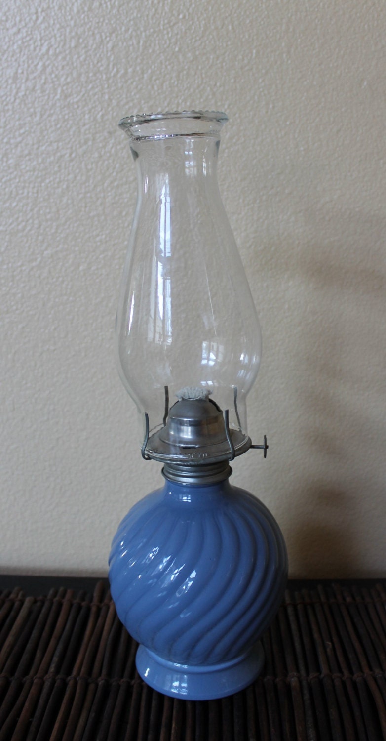 Kaadan Ltd. Oil Lamp