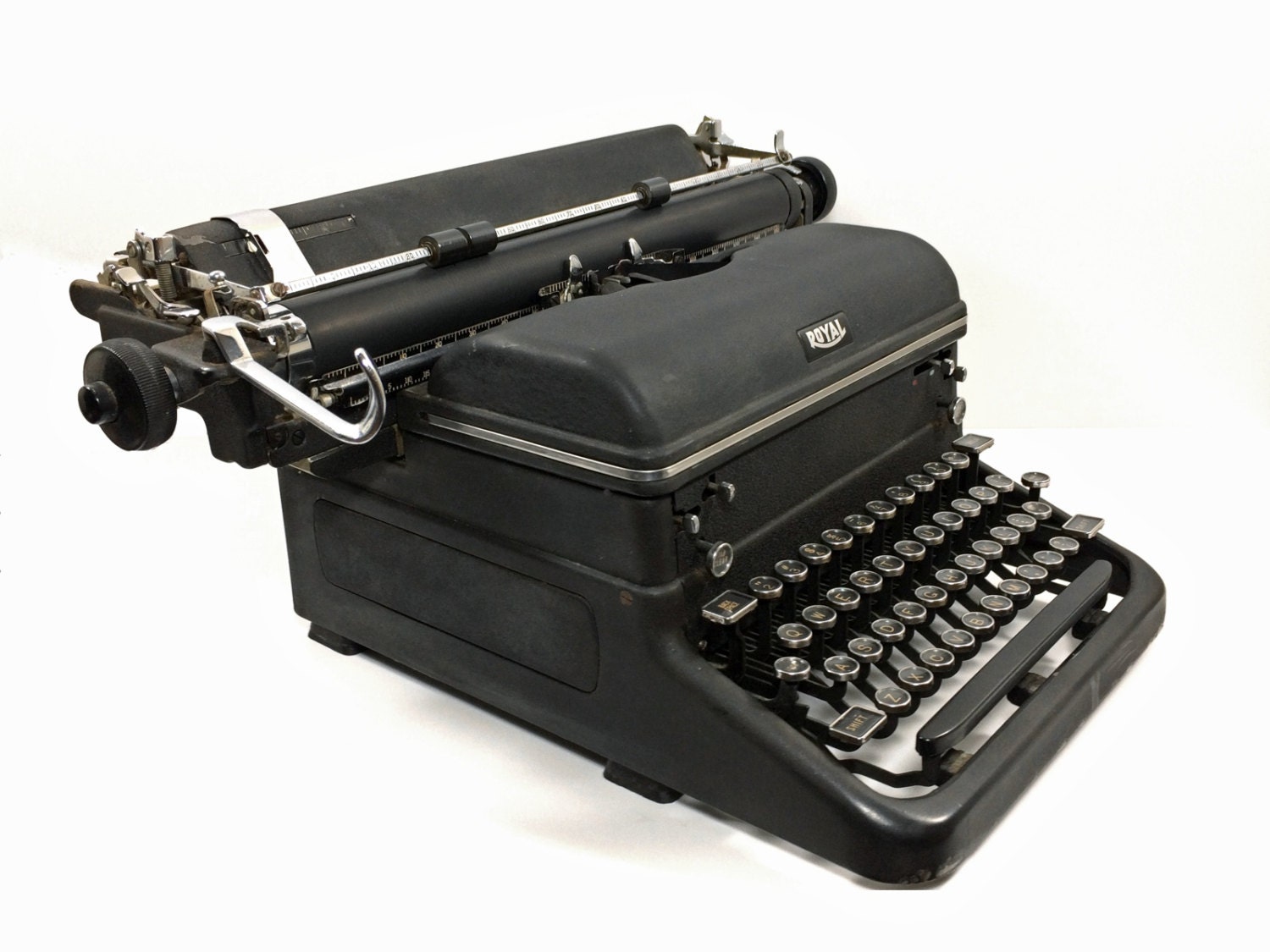 Working Royal KMM 14 Wide Carriage Desktop Typewriter