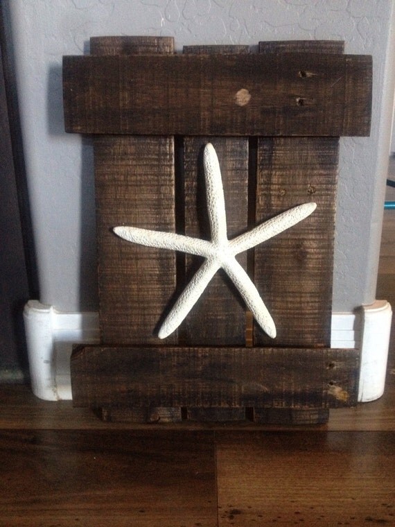 Pallet wood starfish wall art by Uniqueboutiquefromaz on Etsy