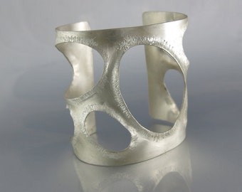 Silver sterling cuff bracelet, Hammered silver cuff bracelet, Modern geometrical jewelry