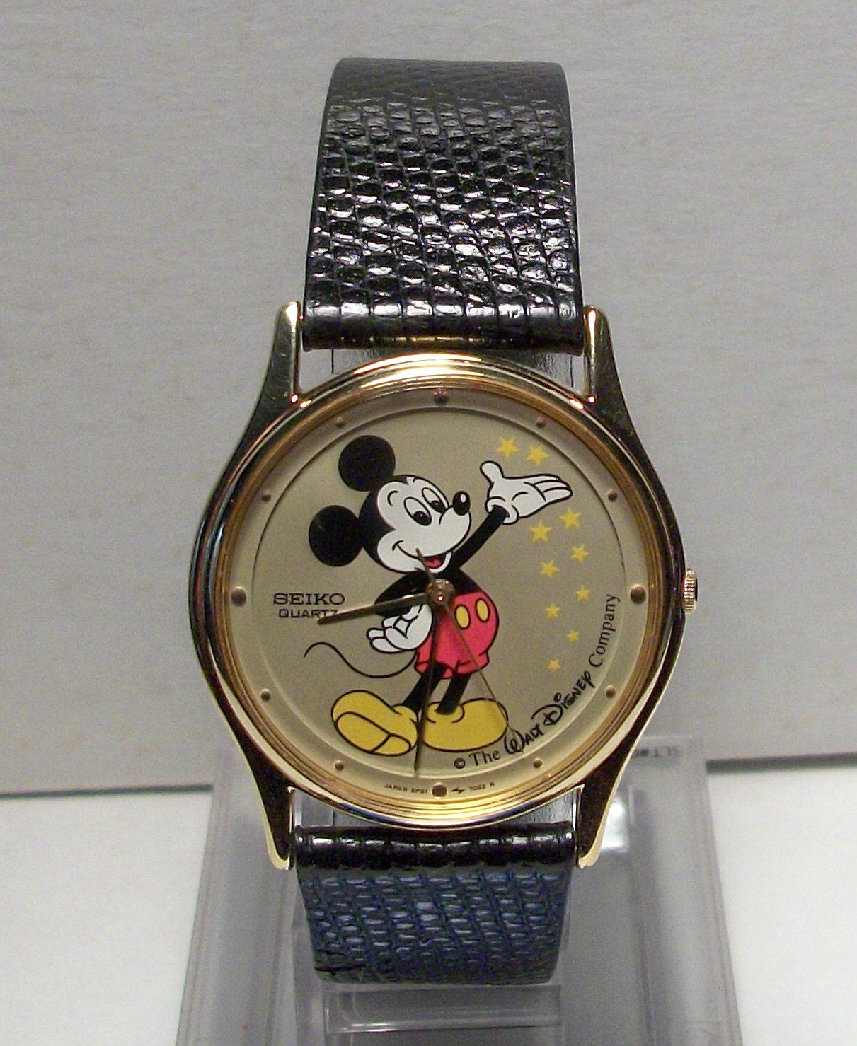 Vintage New Disney Seiko Mens Mickey Mouse Watch Retired